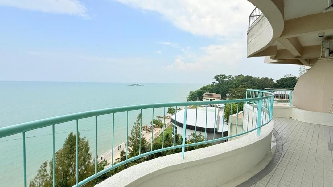 Rainbow Paradise At Tanjung Bungah Tanjung Bungah  Exterior photo